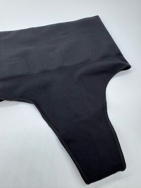 SKIMS Core Control Thong Color Onyx Size L/XL SH-THG-0108 NWOT Shape Wear